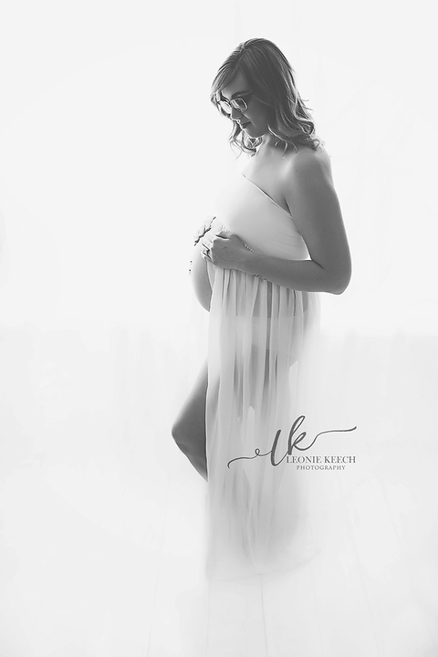 Teegan 36 weeks | Tamworth Maternity Photographer