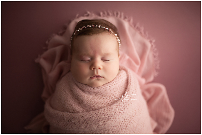 Alethea Armidale Newborn Photographer